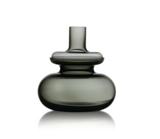 Day and Age Inu Vase - Smoke Grey (25 x 25 cm)